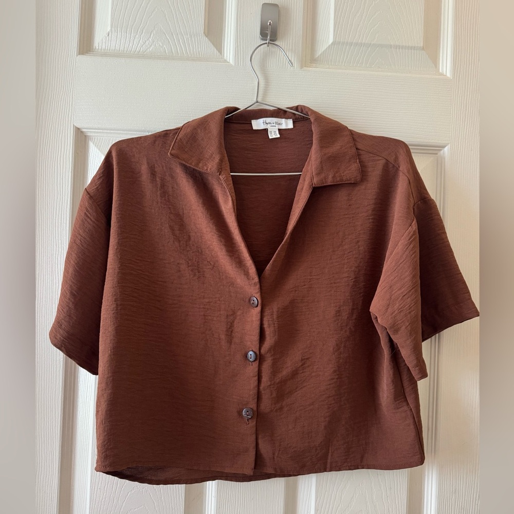Crop brown blouse